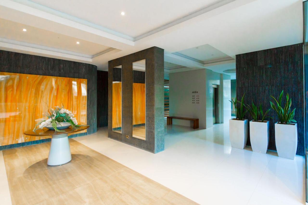 Opera Exclusive Apts By Trulycyprus Limassol Exterior foto